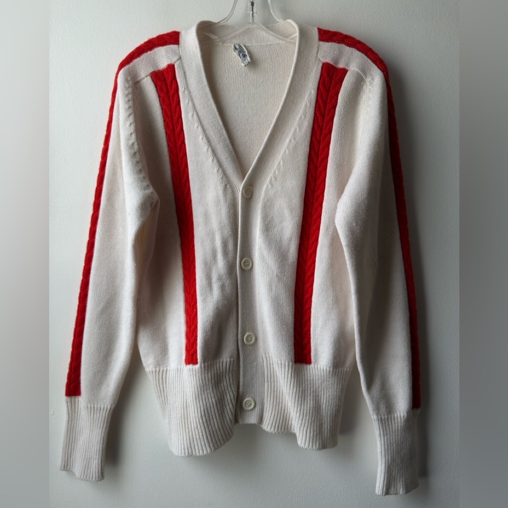 Head Women's V-Neck White and Red Cardigan Sweater